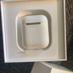 Airpods charging case